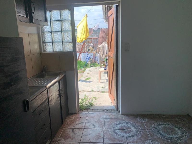 7 Bedroom Property for Sale in Bonteheuwel Western Cape